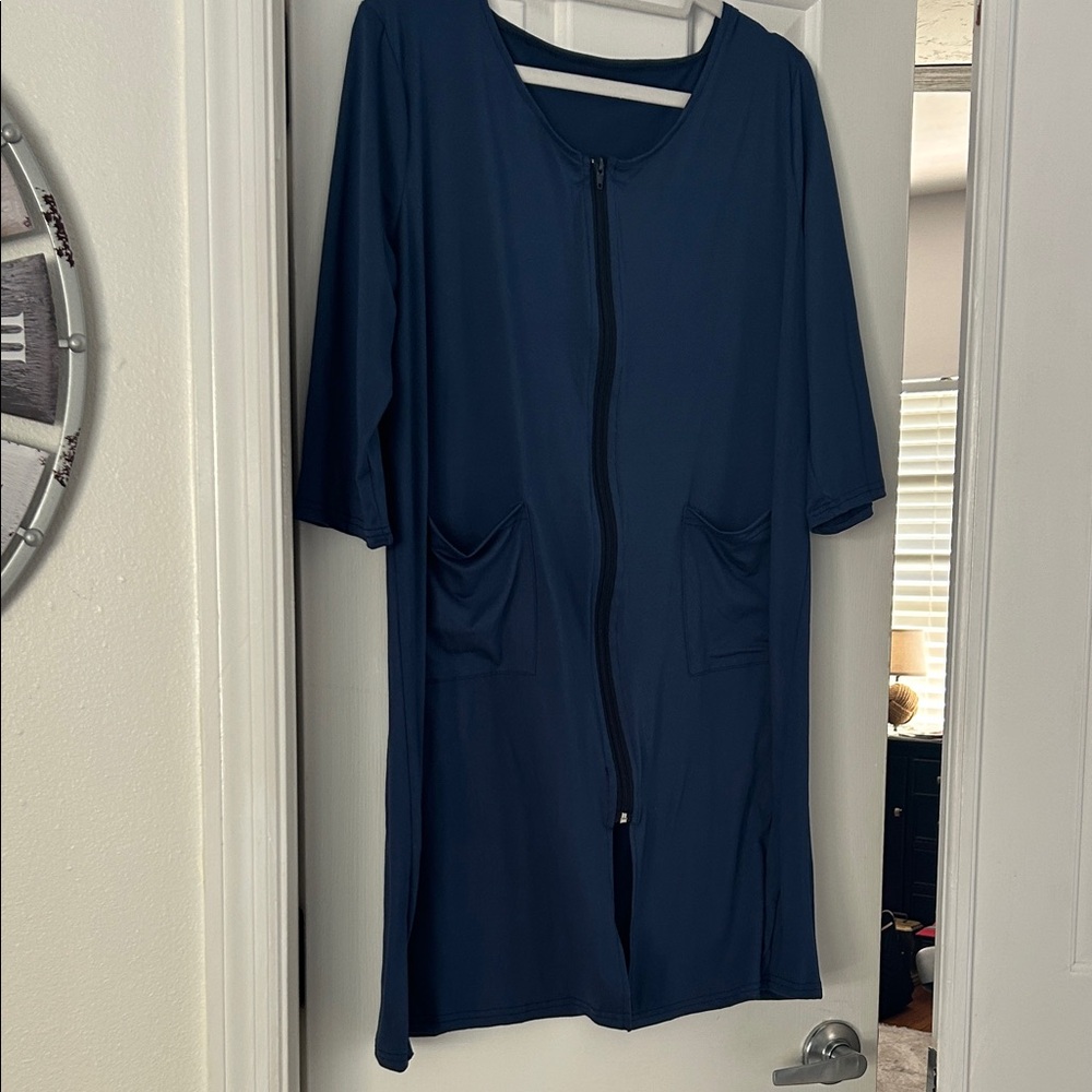 LIGHT WEIGHT Robe OR double as Swim Cover-Up with Zipper